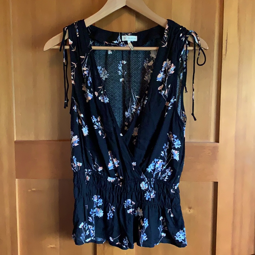 Gentle Fawn S Black floral print top